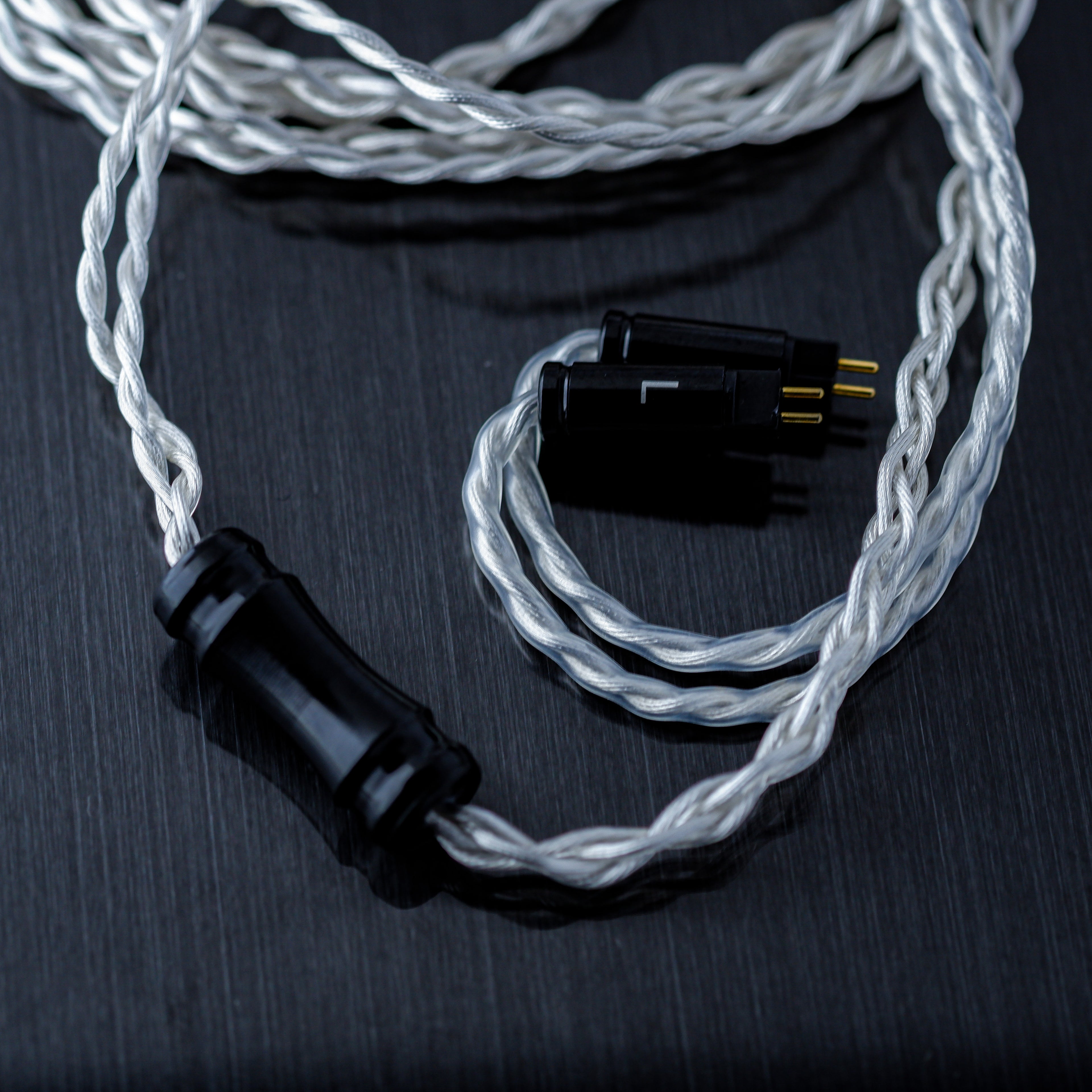 銀弧 4芯2Pin 4.4mm平衡